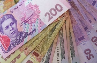 В Україні замінять банкноти 50 та 200 гривень старого зразка: чи потрібно їх спеціально обмінювати