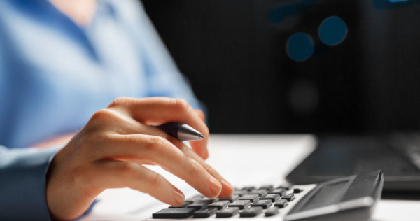 Dobre wieści dla firm. Rząd planuje podwyżkę istotnego limitu /123RF/PICSEL