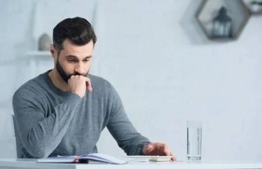 податки, чоловік