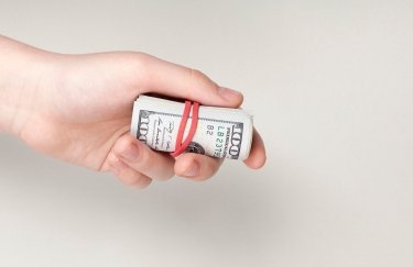 Валютний курс 21-22 лютого: коливання долара за вихідні.