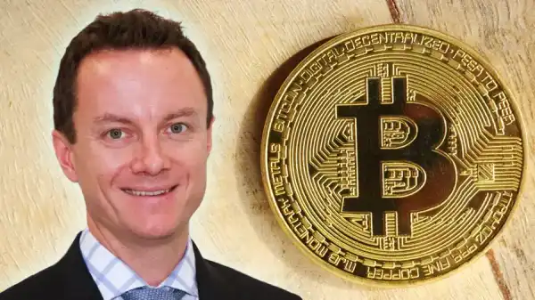 Аналитик Standard Chartered ожидает падения биткоина до $50 000