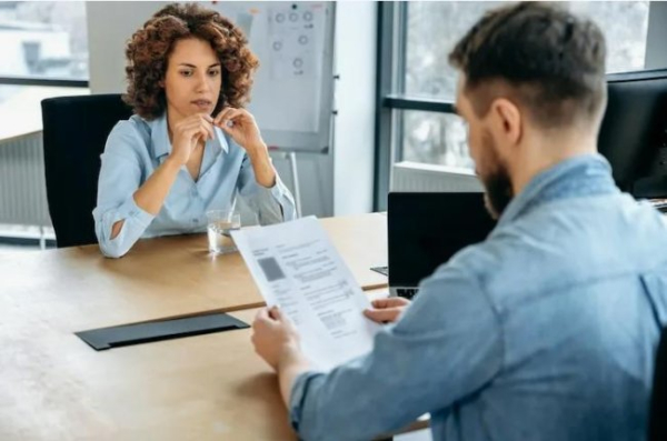 Резюме, в яке закохуються