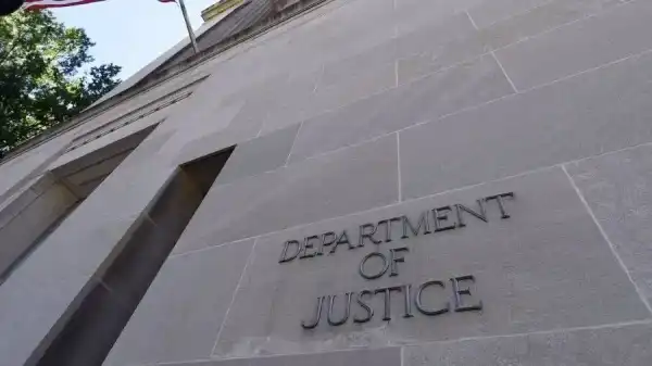 Замгенпрокурора-криптоинвестора обвинили в конфликте интересов