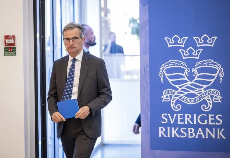 Центробанк Швеції порадив громадянам запастися готівкою на випадок війни