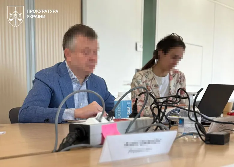 Жеваго у Парижі отримав підозру у справі банку "Фінанси та Кредит"