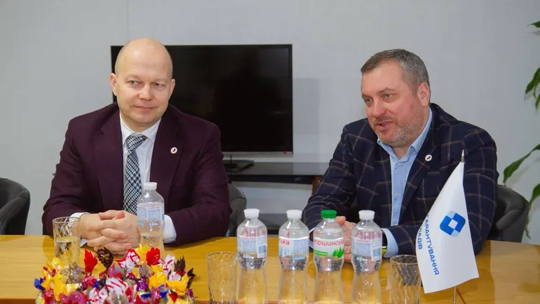 Створений на основі збанкрутілого RwS, новий банк офіційно розпочав роботу.