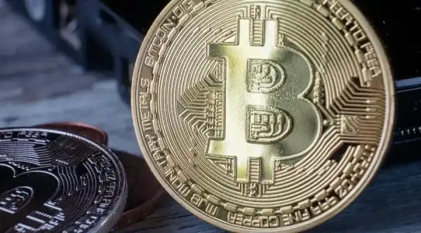 Аналитики Bernstein назвали причину отскока биткоина