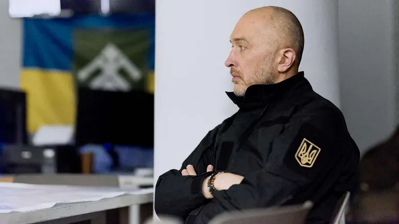 "Занадто емоційна реакція на триколор". Пишний відзвітував у Раді щодо скандалу з monobank