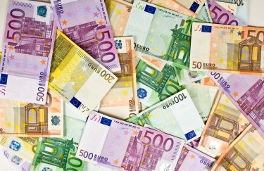 Найвища позначка: українці активно купують євро з небаченою швидкістю — Delo.ua