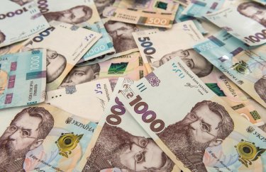 Українці зберігають в банках більш як 1,6 трлн грн: зростання вкладів від початку року.