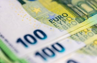 Нацбанк встановив офіційний курс на вихідні / Freepik євро