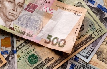 Валютний курс 16 квітня: поточні коливання долара.