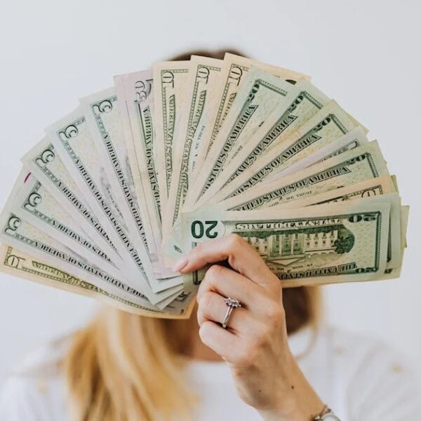 Українці отримають до 2 600 євро від Швейцарії: хто зможе скористатися можливістю