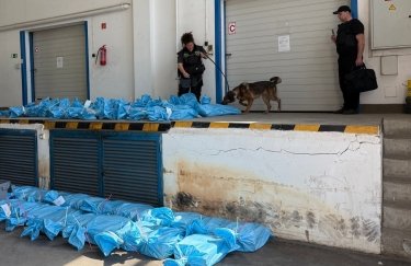 6 травня Ощадбанк повернув свої незаконно затримані в Угорщині кошти і цінності. Фото надане пресслужбою Ощадбанку Фото надане пресслужбою Ощадбанку