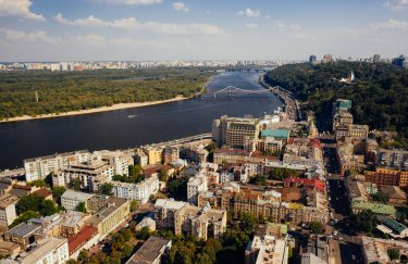 Ціни на вторинці в Києві у червні 2026 (інфографіка) / Freepik Київ, Поділ