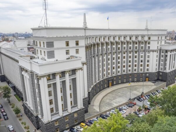 Уряд призначив Хмару та Сибігу виконуючими обов’язки міністрів, а також змінив структуру міністерств — повідомляє Мінфін.