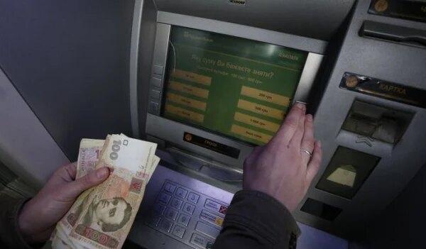 Мінфін: НБУ дозволить налаштовувати банкомати перед запуском банкноти 2000 грн
