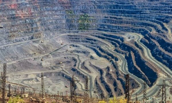Південний гірничо-збагачувальний комбінат тимчасово зупиняє діяльність через напади агресора на цивільні торговельні судна