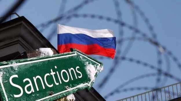 Європейський Союз може відмовитися від практики ухвалення великих пакетів санкцій проти росії та перейти до більш гнучкої системи запровадження обмежень.