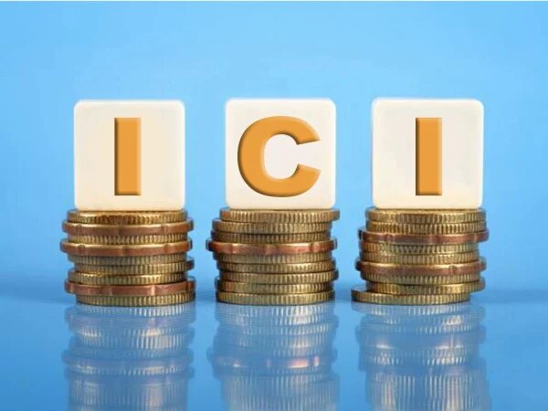 Міністерство фінансів: Національна комісія з цінних паперів та фондового ринку розробляє новий закон про інвестиційні фонди, що може призвести до змін.
