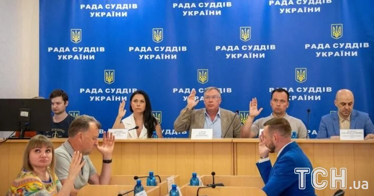 Зарплати суддів в Україні перерахували