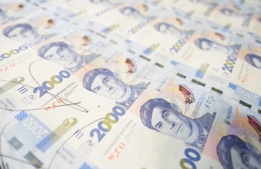 Скандал довкола нової купюри 2000 гривень: Національний банк України застосував шрифт, що належить росіянці,…