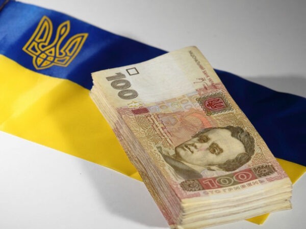 Українці отримають по 650 гривень у серпні: хто отримає виплати до Дня Незалежності — Мінфін