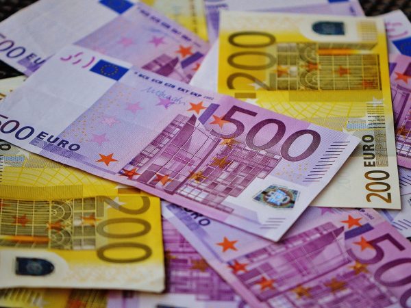 Євро суттєво втратило в ціні на міжбанківському ринку — Мінфін