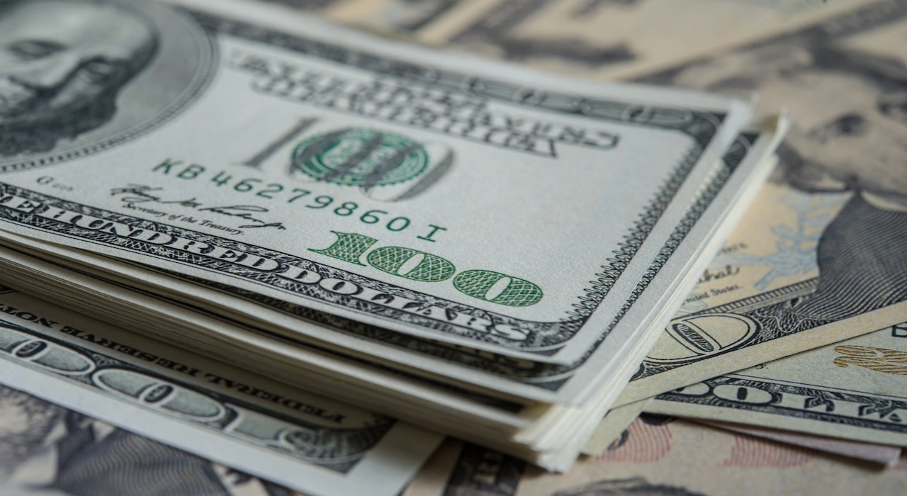 What “losers” do with their money – Kiyosaki