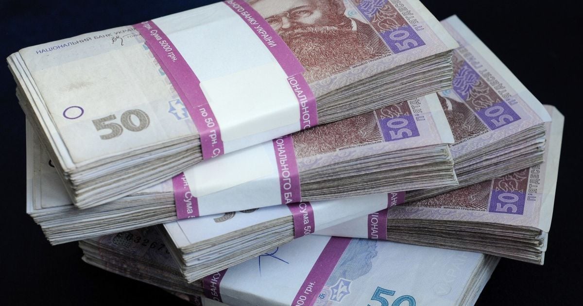 Співробітникам офісу не слід розраховувати на підвищення зарплати