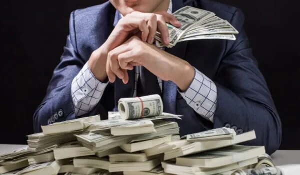 Скільки коштів спрямували корупціонери на армію – дані Мінфіну