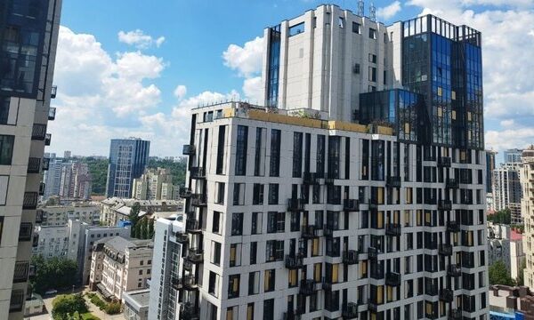 “ЛУН” повідомляє: у 2026 році кількість новобудов, що вийшли на ринок Києва, скоротилася на 40%.