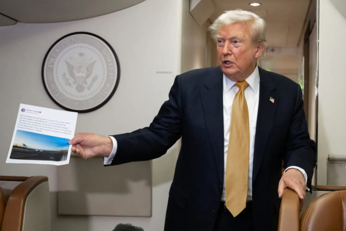 Згідно з даними The Guardian, Дональд Трамп запровадив платну підписку на свої публікації у Truth Social, ціна якої сягає 100 000 доларів на місяць.