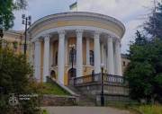 Будівлі, що раніше належали Жовтневому палацу в Києві, повинні бути передані державі за рішенням суду | Нерухомість Столиці