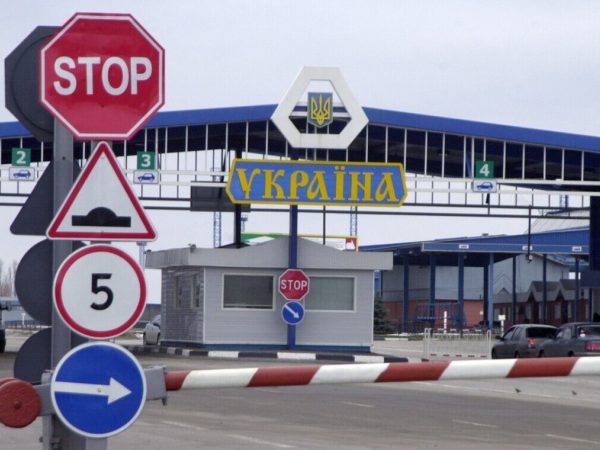 244 тисячі українців не повернулися у 2026 році: зміни у виїзді за кордон – Мінфін