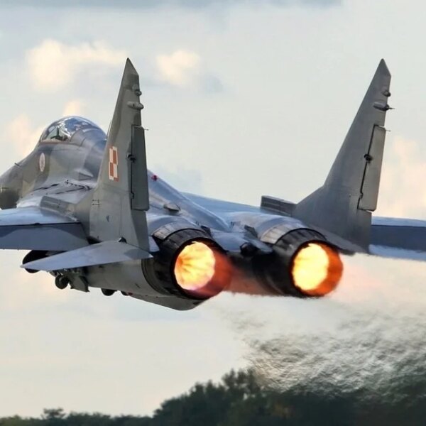 Польща надасть Україні винищувачі МіГ-29, а натомість отримає дрони з України, повідомляє Міністерство фінансів.