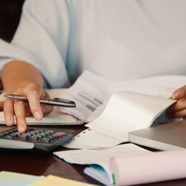 Приватні підприємці звільняються від сплати податків та ЄСВ: хто підпадає під ці умови