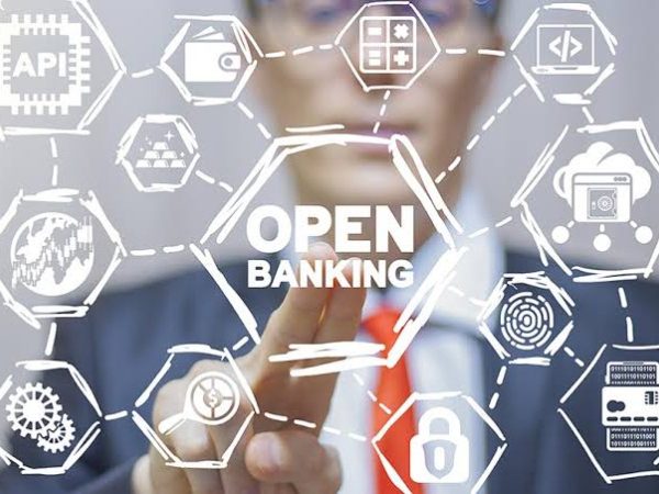 Ощадбанк, OTP і Sense Bank впровадили відкритий банкінг: які зміни для користувачів — Мінфін