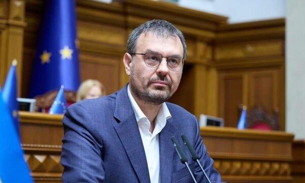 Голова комітету Верховної Ради з питань фінансів, податкової та митної політики наполягає на звільненні Пишного.