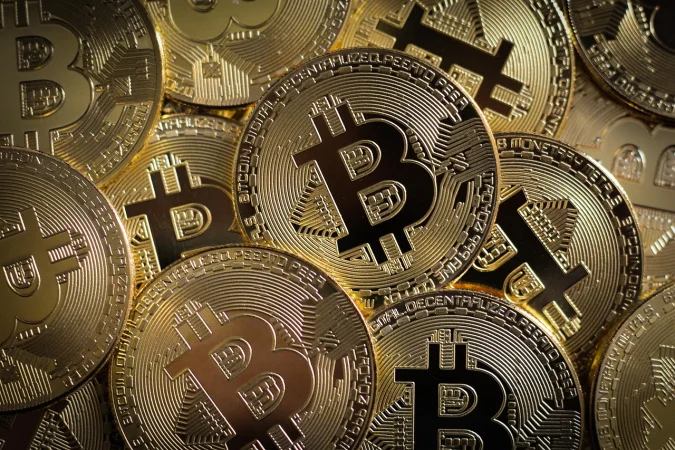 Інвестор отримав $1,2 млн прибутку від мемкоїна PIPEDOG, зростання BTC та ETH призвело до ліквідації позицій на $280 млн: найсвіжіші новини