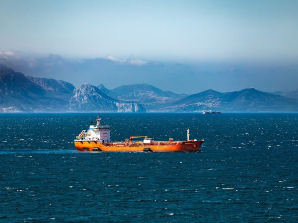 Вартість нафти зростає через нові загрози для мореплавства в Ормузькій протоці — Міністерство фінансів