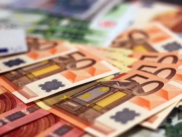 Курс валют у п’ятницю 31 липня: євро додав 17 копійок — Мінфін