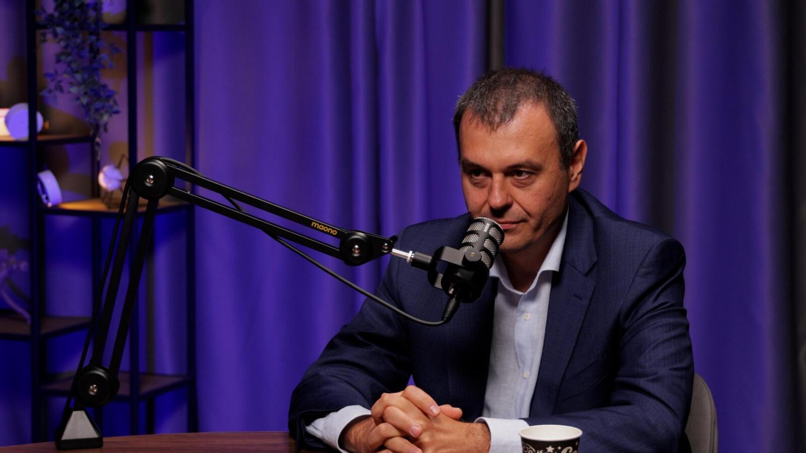 Виплати пенсіонерам у розмірі 1500 грн, що надаються в зимовий період, доцільно залишити у бюджеті. Натомість, деякі інші програми підтримки потребують перегляду або скасування.