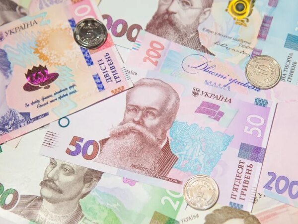 Середній заробіток в Україні наблизився до 32,8 тисячі гривень: згідно з Мінфіном, у яких регіонах найвищі виплати.