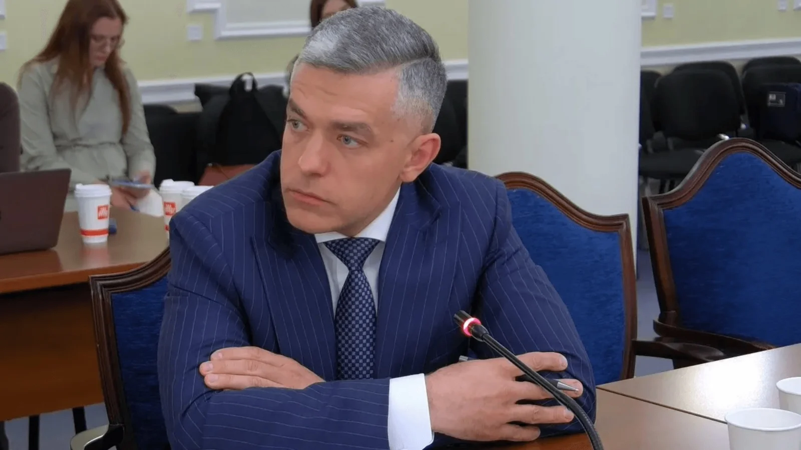 Комітет Національного банку з питань нагляду та регулювання діяльності банків ухвалив рішення про невідповідність голови наглядової ради Сенс Банку Миколи Гладишенка встановленим законодавством вимогам щодо незалежності.