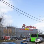 Росія передала активи Auchan та Nestlé екс-генералу поліції