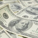 Експерт назвав причини можливого зростання курсу долара до…