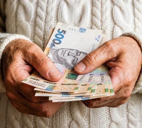 Індексація пенсій з 1 березня 2027 року: кого стосуватимуть зміни